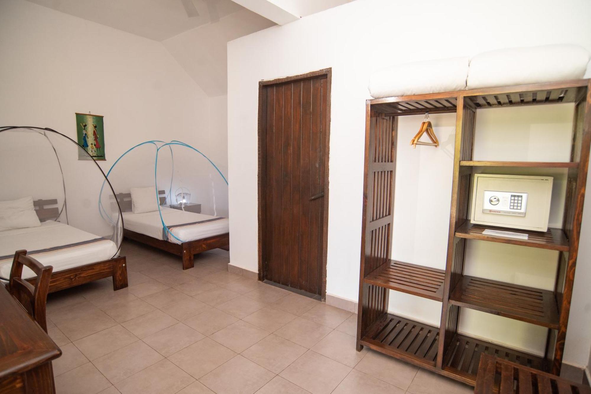 Hotel H1 Isalo Ranohira Kamer foto